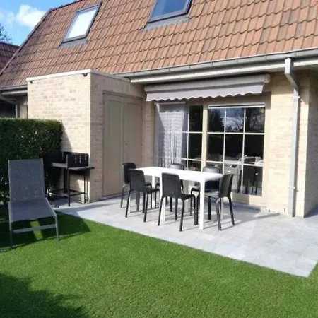Cosy Near Westhoek De Panne