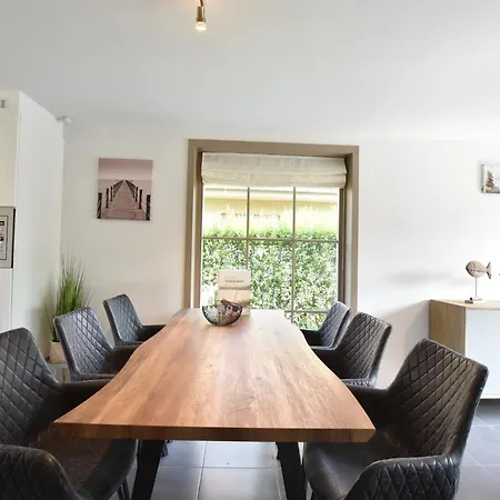 Casa vacanze Bright Family With Bikes