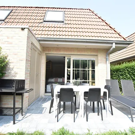 Bright Family With Bikes Ferienhaus