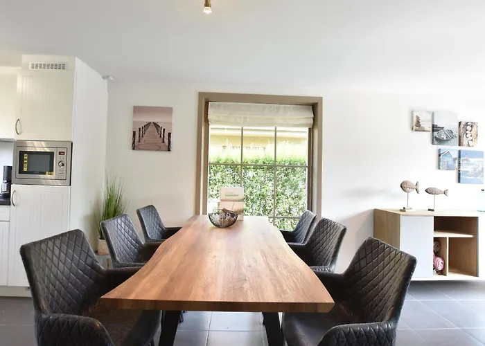 Holiday home Bright Family With Bikes